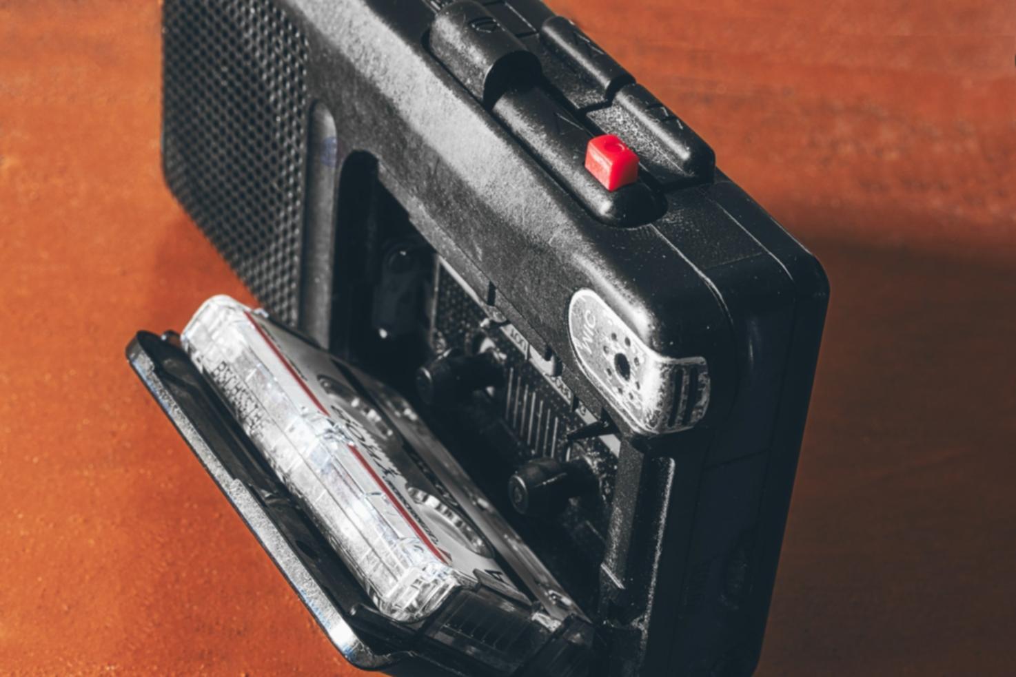 Studenti durante una sessione di registrazione in studio